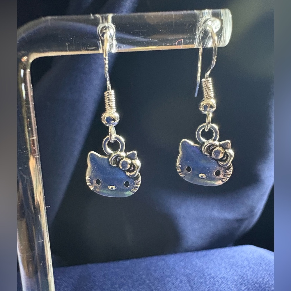 Earrings Hello Kitty by Sanrio Company 925 Sterling Silver Drop Dangle - Picture 5 of 7